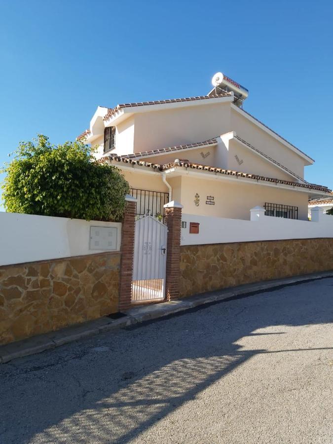Villa - Zeezicht, Zwembad Нерха Экстерьер фото